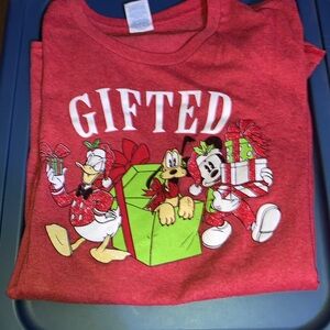 🎄Disney Christmas shirt